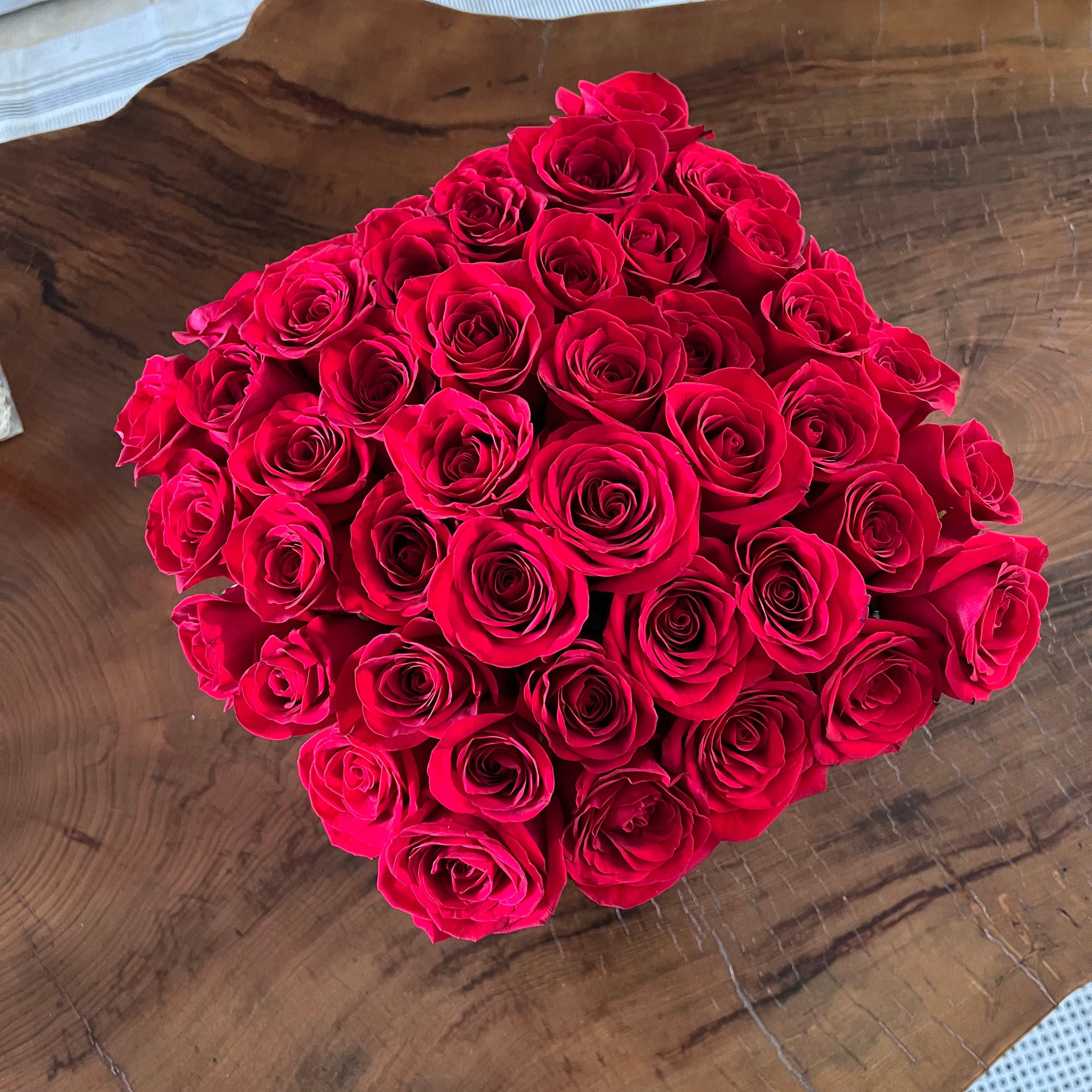 Caja Bella Rosas Rojas